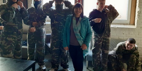 Powiększ grafikę: aktywna-integracja-i-odrobina-adrenaliny-wycieczka-klasy-3b-i-3mb-648972.jpg