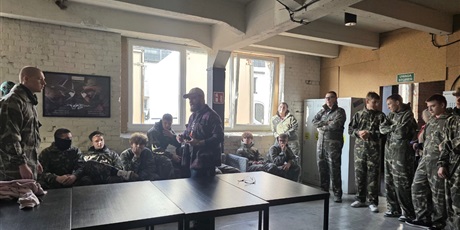 Powiększ grafikę: aktywna-integracja-i-odrobina-adrenaliny-wycieczka-klasy-3b-i-3mb-648973.jpg