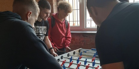 Powiększ grafikę: aktywna-integracja-i-odrobina-adrenaliny-wycieczka-klasy-3b-i-3mb-648979.jpg