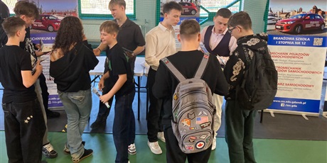 Powiększ grafikę: promowalismy-zss-w-pruszczu-gdanskim-681424.jpg