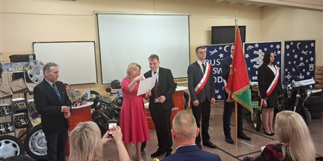 Powiększ grafikę: przezyjmy-to-jeszcze-raz-700038.jpg