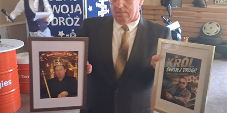 Powiększ grafikę: przezyjmy-to-jeszcze-raz-700045.jpg