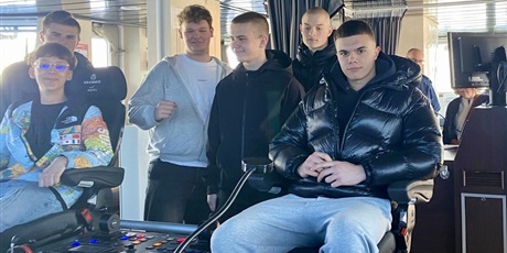 Powiększ grafikę: wizyta-w-kaszubskim-dywizjonie-strazy-granicznej-683712.jpg