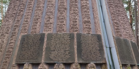 Powiększ grafikę: wycieczka-las-piasnicki-muzeum-techniki-gryf-564771.jpg